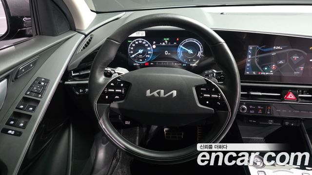 Kia Niro 2024 — photo 13