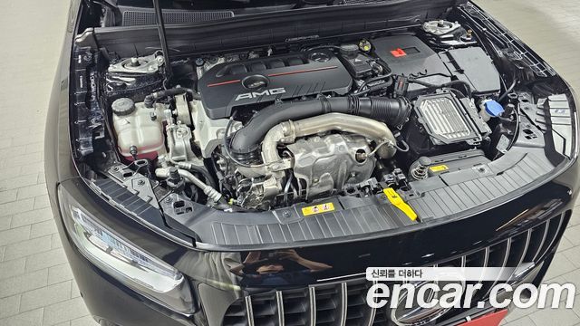 Mercedes-Benz GLB-Class 2026 — photo 6