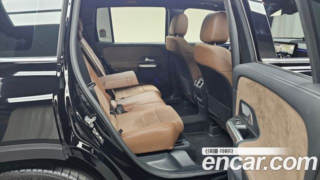 Mercedes-Benz GLB-Class 2026 — photo 17