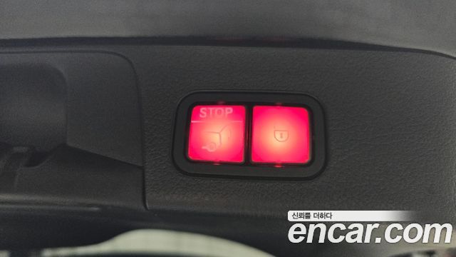 Mercedes-Benz GLB-Class 2026 — photo 23