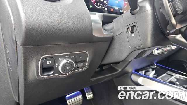 Mercedes-Benz GLB-Class 2026 — photo 26