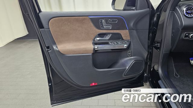 Mercedes-Benz GLB-Class 2026 — photo 14