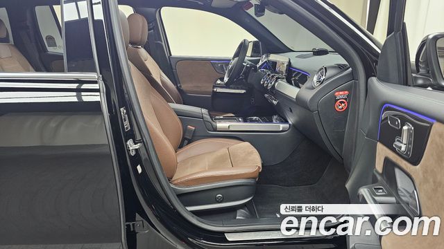 Mercedes-Benz GLB-Class 2026 — photo 16