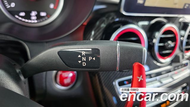 Mercedes-Benz GLC-Class 2018 — photo 12