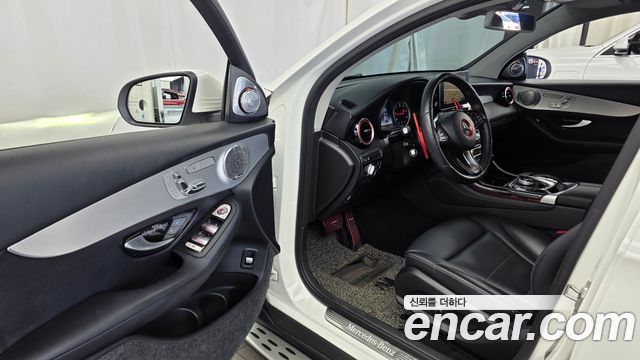 Mercedes-Benz GLC-Class 2018 — photo 13