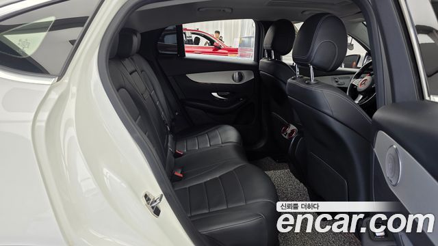 Mercedes-Benz GLC-Class 2018 — photo 18