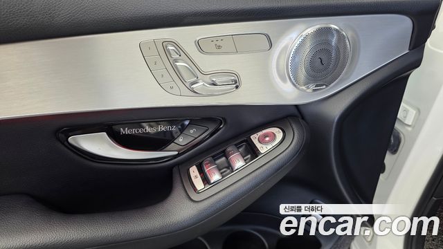 Mercedes-Benz GLC-Class 2018 — photo 34