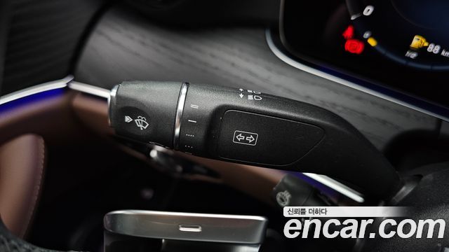 Mercedes-Benz E-Class 2022 — photo 29