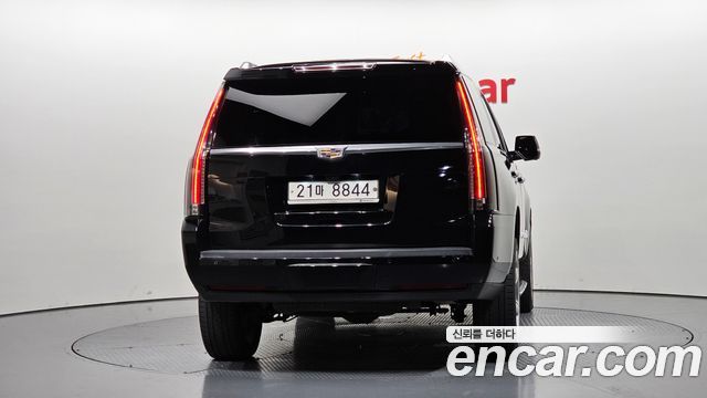 Cadillac Escalade 2017 — photo 4