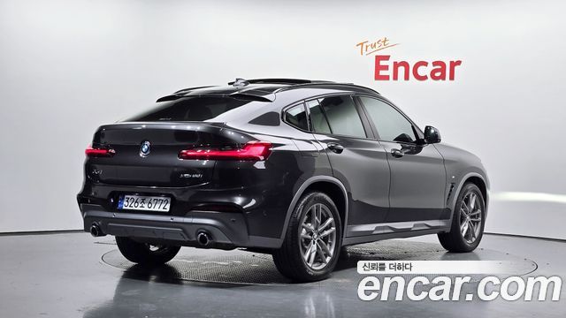 BMW X4 2020 — photo 2
