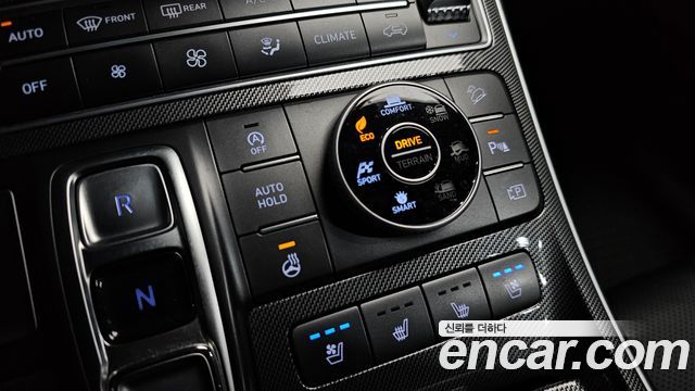 Hyundai Santafe 2021 — photo 23
