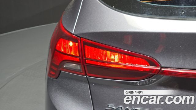 Hyundai Santafe 2021 — photo 9