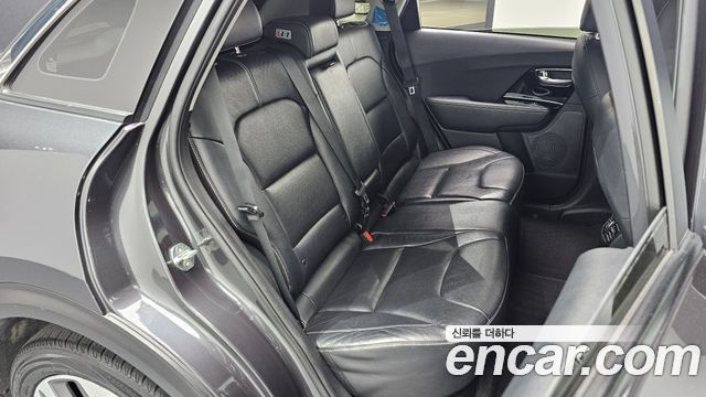 Kia Niro 2020 — photo 11