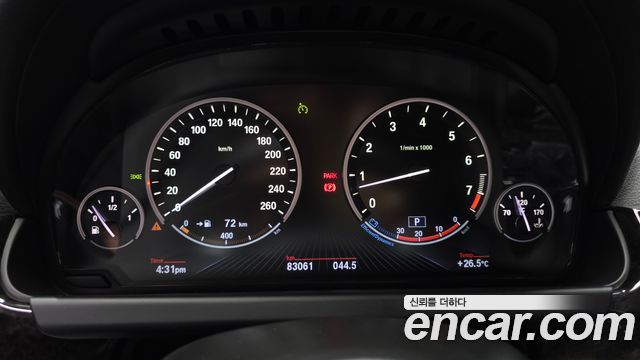 BMW 6-Series 2013 — photo 8