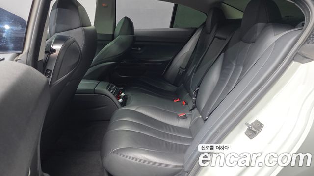 BMW 6-Series 2013 — photo 12