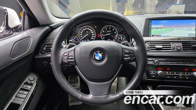 BMW 6-Series 2013 — photo 13
