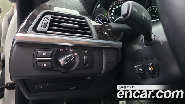 BMW 6-Series 2013 — photo 19