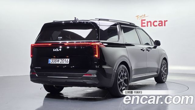 Kia Canival 2025 — photo 2