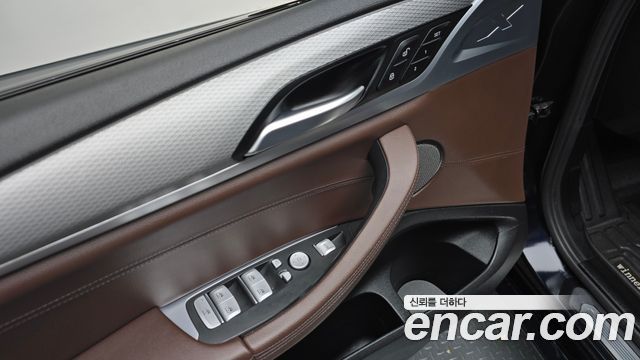 BMW X3 2019 — photo 21