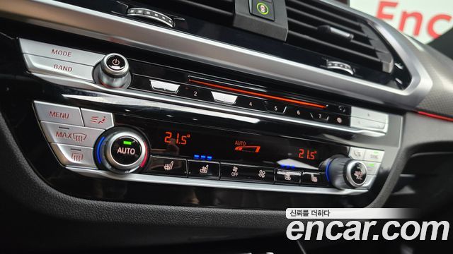 BMW X3 2019 — photo 28