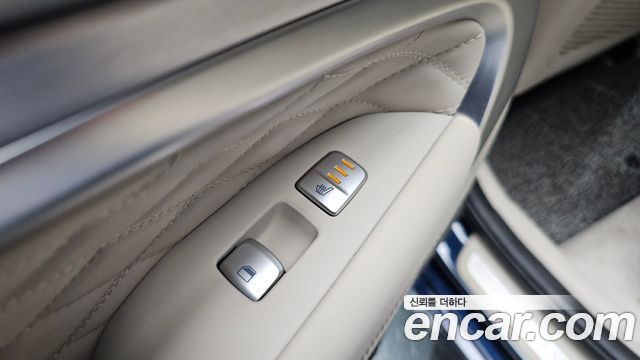 Genesis G70 2019 — photo 31