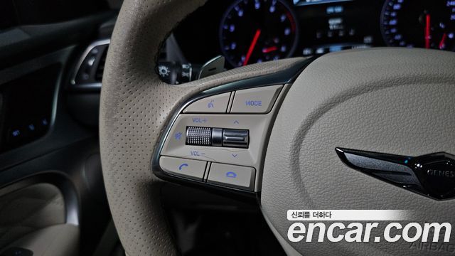 Genesis G70 2019 — photo 33