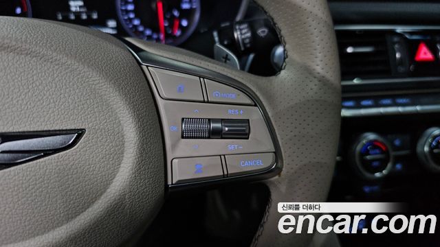 Genesis G70 2019 — photo 34