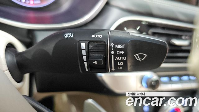 Genesis G70 2019 — photo 36