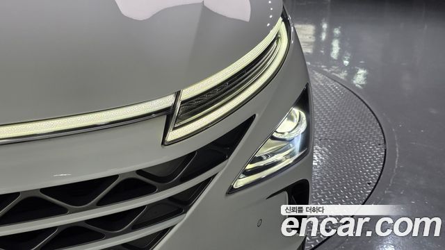 Hyundai Nexo 2023 — photo 8