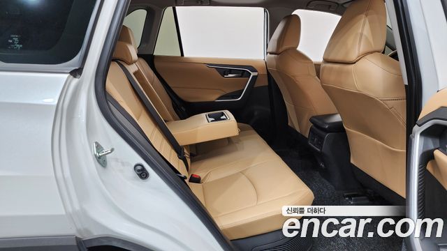 Toyota RAV4 2024 — photo 17