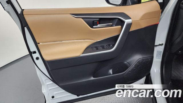 Toyota RAV4 2024 — photo 14