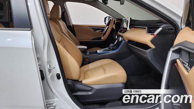 Toyota RAV4 2024 — photo 16