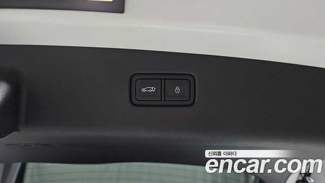 Genesis GV70 2025 — photo 21