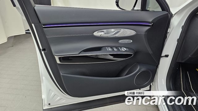 Genesis GV70 2025 — photo 14