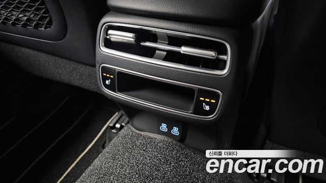Genesis GV70 2025 — photo 30