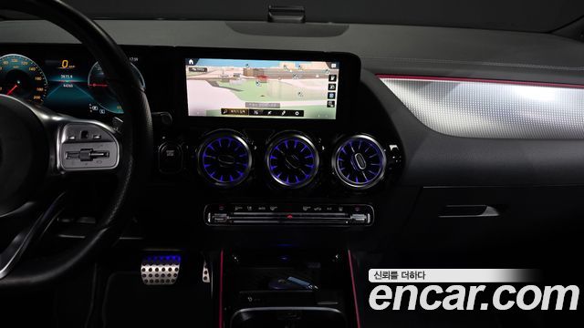 Mercedes-Benz EQA 2022 — photo 20