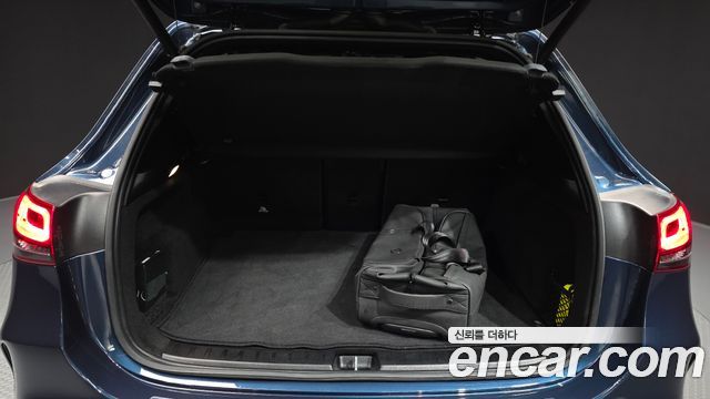 Mercedes-Benz EQA 2022 — photo 26