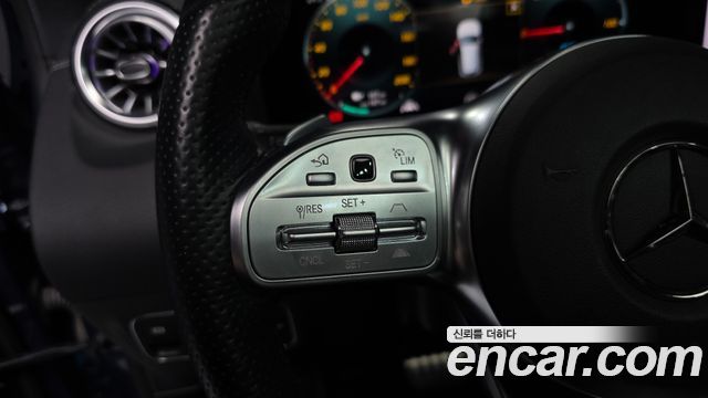 Mercedes-Benz EQA 2022 — photo 30