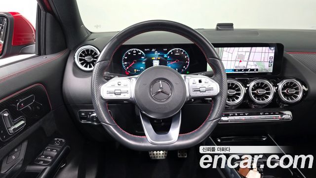 Mercedes-Benz GLA-Class 2022 — photo 18