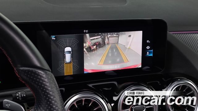 Mercedes-Benz GLA-Class 2022 — photo 20