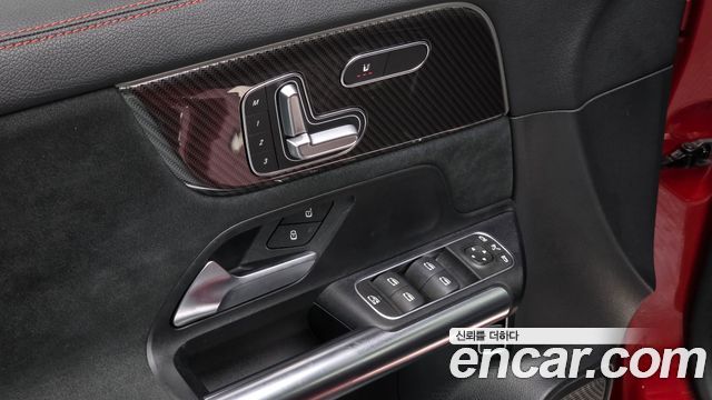 Mercedes-Benz GLA-Class 2022 — photo 22