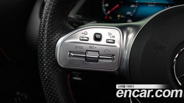 Mercedes-Benz GLA-Class 2022 — photo 23