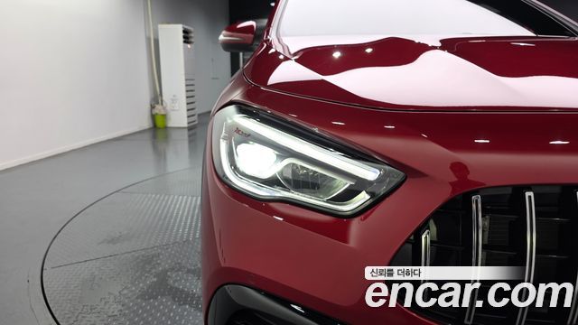 Mercedes-Benz GLA-Class 2022 — photo 8