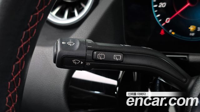 Mercedes-Benz GLA-Class 2022 — photo 27