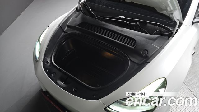 Tesla Model Y 2023 — photo 6