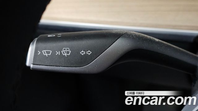 Tesla Model Y 2023 — photo 31
