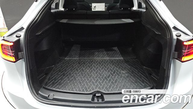 Tesla Model Y 2023 — photo 34