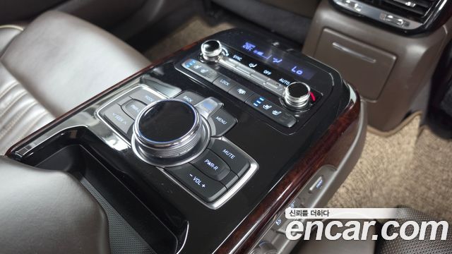 Genesis EQ900 2018 — photo 19