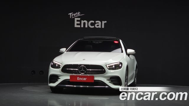 Mercedes-Benz E-Class 2022 — photo 3