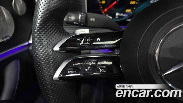 Mercedes-Benz E-Class 2022 — photo 25